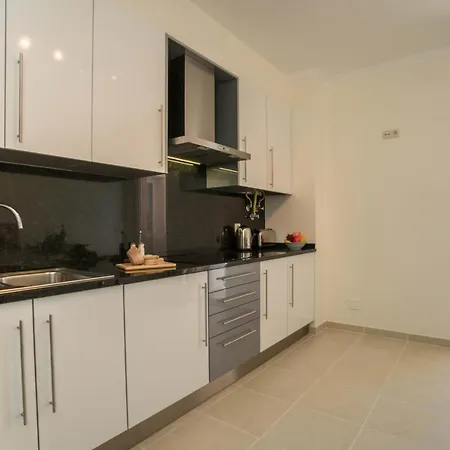Central Modern 2 Bed Apartment Armacao De Pera Exterior photo