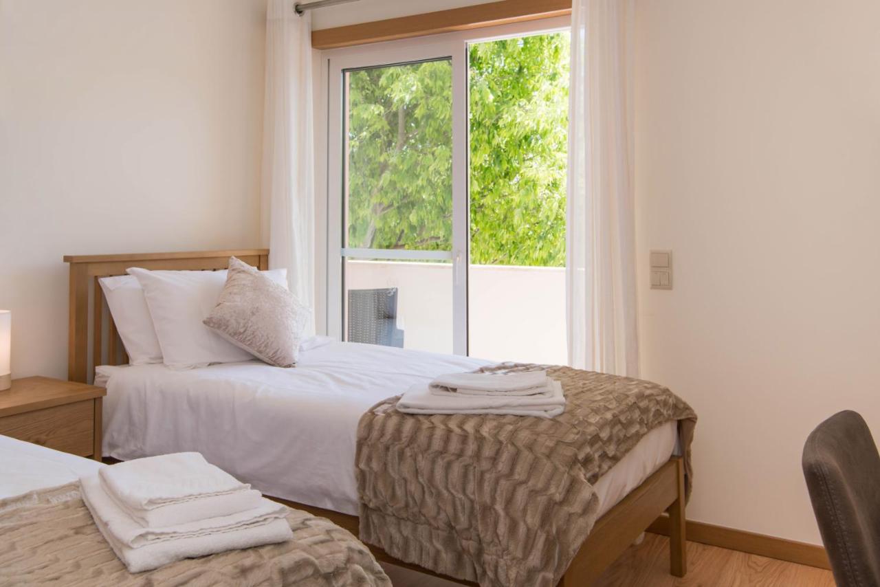 Modern 2 Bed Apartment Armacao de Pera